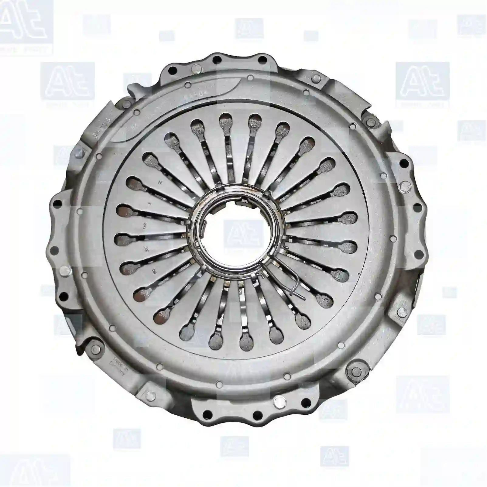  Clutch Kit (Cover & Disc) Clutch cover, at no: 77721880 ,  oem no:04226848, 81303050200, 1-31220414-0, 503025408, 81303050200, 81303050228, 81303050231, 81303059200, 81303059228, 81303059231 At Spare Part | Engine, Accelerator Pedal, Camshaft, Connecting Rod, Crankcase, Crankshaft, Cylinder Head, Engine Suspension Mountings, Exhaust Manifold, Exhaust Gas Recirculation, Filter Kits, Flywheel Housing, General Overhaul Kits, Engine, Intake Manifold, Oil Cleaner, Oil Cooler, Oil Filter, Oil Pump, Oil Sump, Piston & Liner, Sensor & Switch, Timing Case, Turbocharger, Cooling System, Belt Tensioner, Coolant Filter, Coolant Pipe, Corrosion Prevention Agent, Drive, Expansion Tank, Fan, Intercooler, Monitors & Gauges, Radiator, Thermostat, V-Belt / Timing belt, Water Pump, Fuel System, Electronical Injector Unit, Feed Pump, Fuel Filter, cpl., Fuel Gauge Sender,  Fuel Line, Fuel Pump, Fuel Tank, Injection Line Kit, Injection Pump, Exhaust System, Clutch & Pedal, Gearbox, Propeller Shaft, Axles, Brake System, Hubs & Wheels, Suspension, Leaf Spring, Universal Parts / Accessories, Steering, Electrical System, Cabin